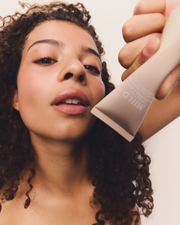 SKIN TINT MOISTURISER SPF15