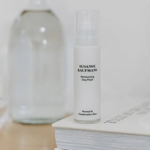 SK MOISTURISING DAY FLUID 50 ML
