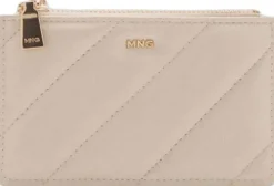 Small quilted wallet