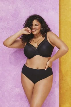 SMOOTH UW MOULDED NON PADDED BRA