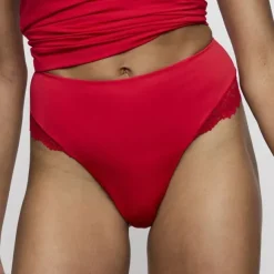 Soft Studio string