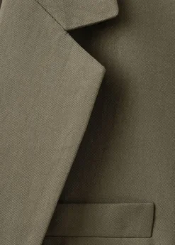 Straight suit jacket with lapel poc