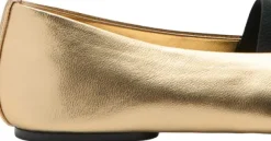 Strap leather shoes