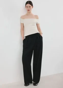 Strapless fitted top