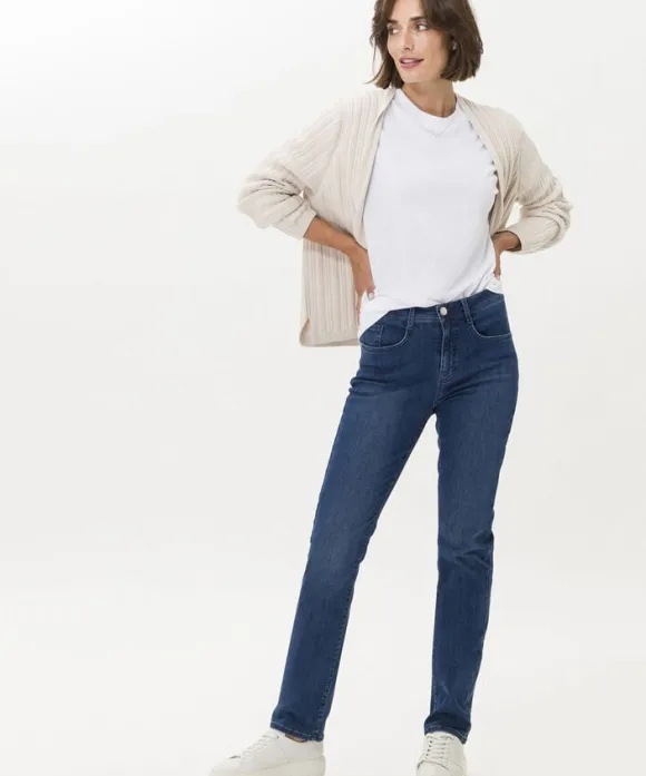STYLE. CAROLA