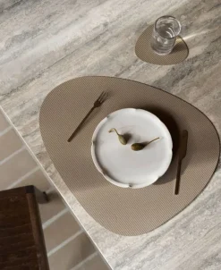 Table Mat Curve L Corduroy Clay Brown