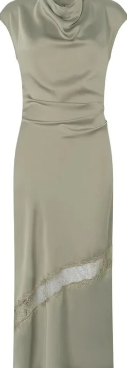 Tailormd lace dress