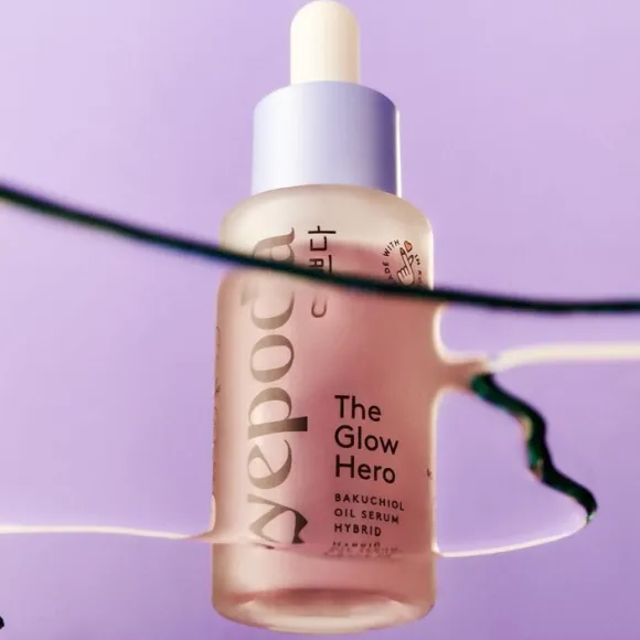 The Glow Hero - Hybridverkande oljeserum med bakuchiol