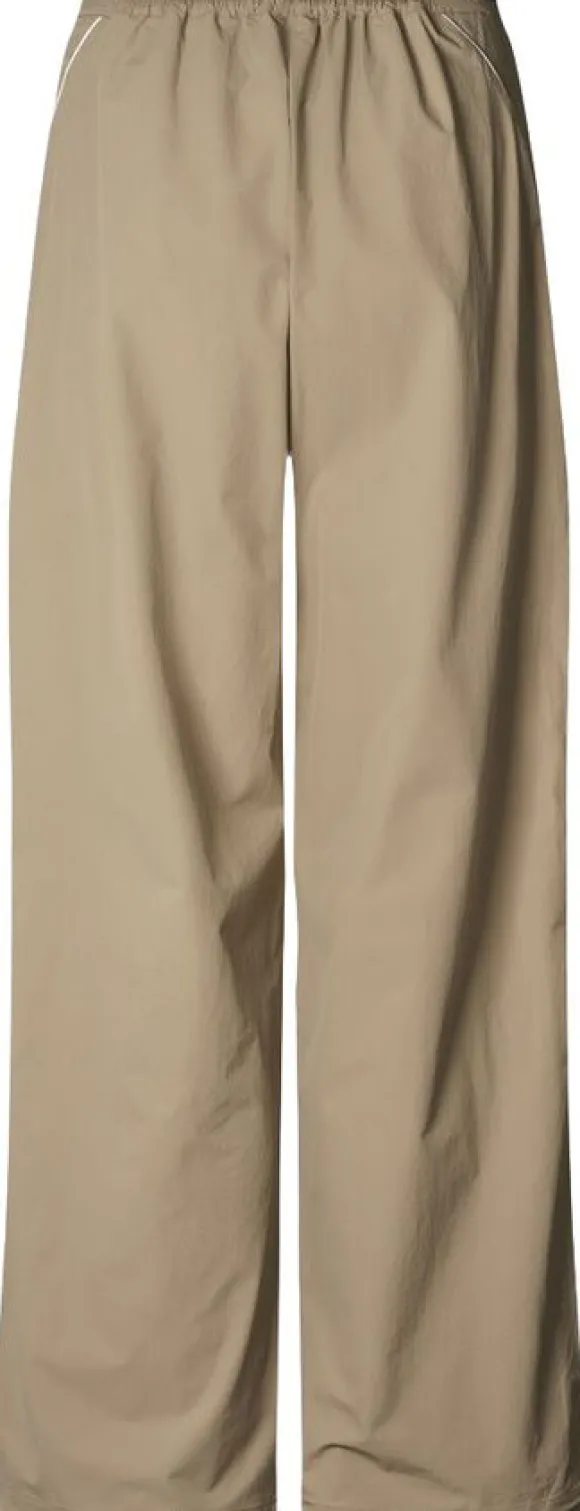 Track Pants Drift