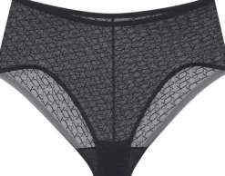 Triumph Signature Sheer Maxi EX