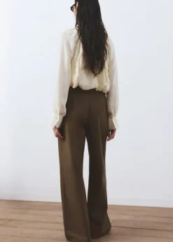 Trousers with belt loops