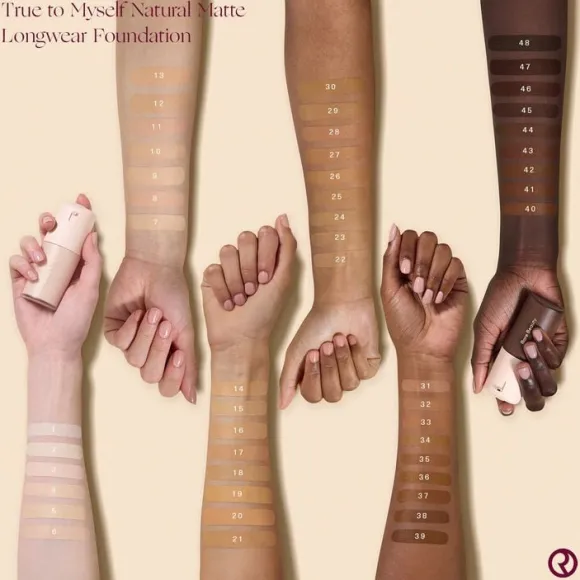 True To Myself - Naturligt matt foundation med lång hållbarhet