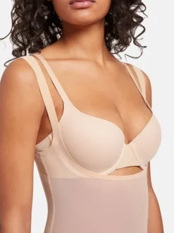 Tulle Forming Body