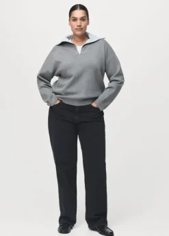Turtleneck sweater with zip