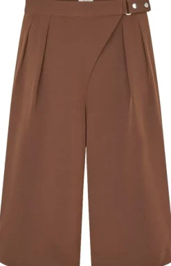 UmaFV Shorts
