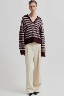 Vienna Knit Collar