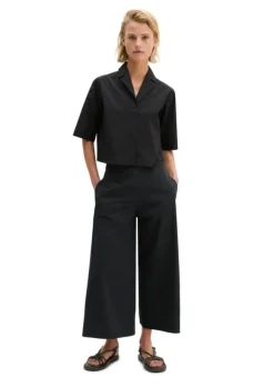 Woven Blouses Shortsleeve